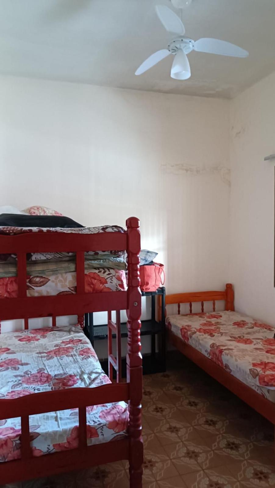 Casa Para Temporada Na Praia Grande Aprox 100 Mts Da Praia Villa Exterior foto